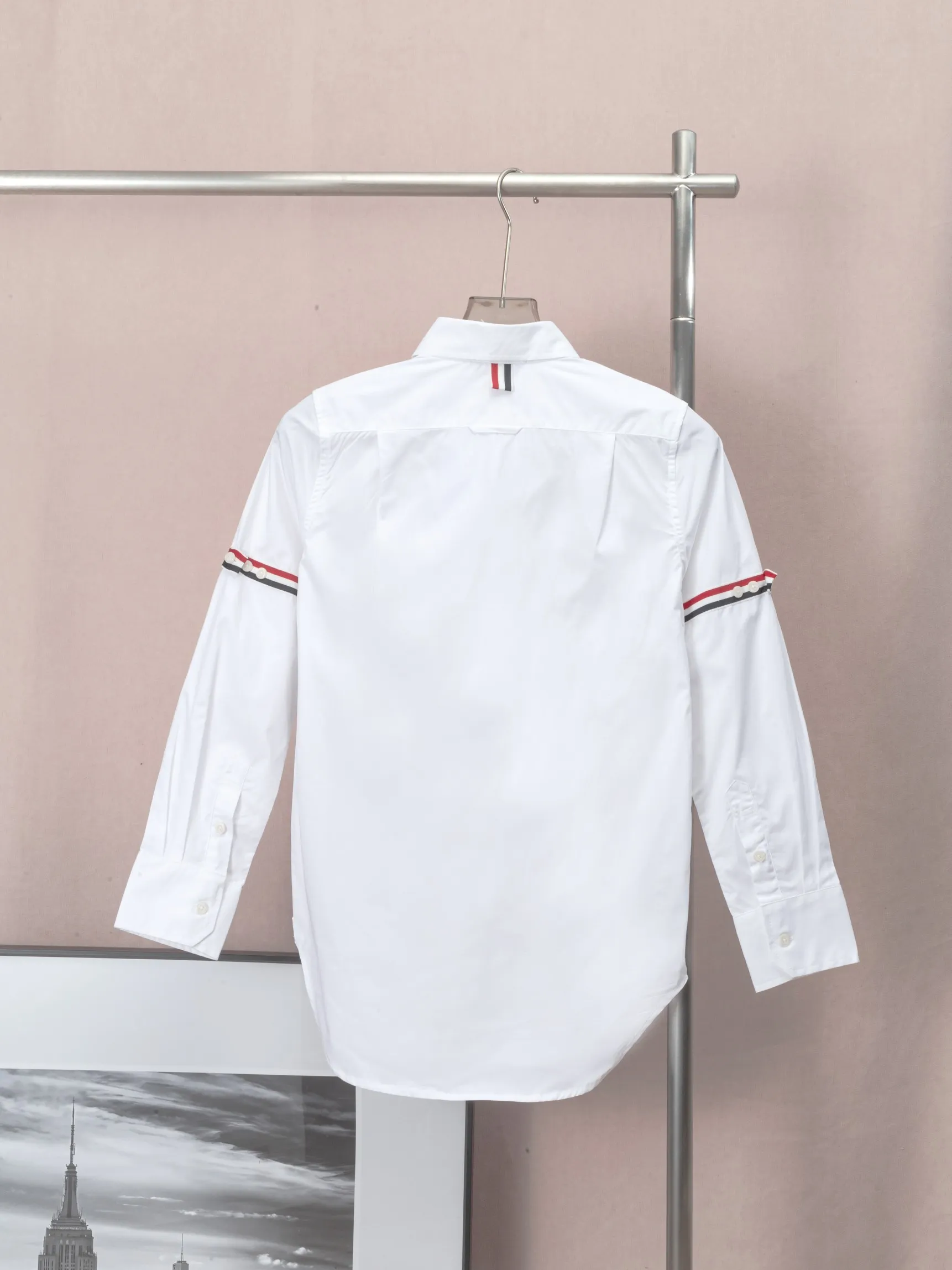 （TB ） THOM BROWNE · TBNew Arrival Authentic Authentic Factory Authentic TB + + ：White Light Blue Size：0/1/2/3